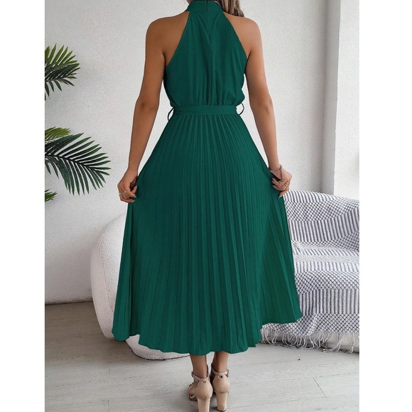 Classic Halter Neck Pleated Midi Dress - Picture 10 of 11
